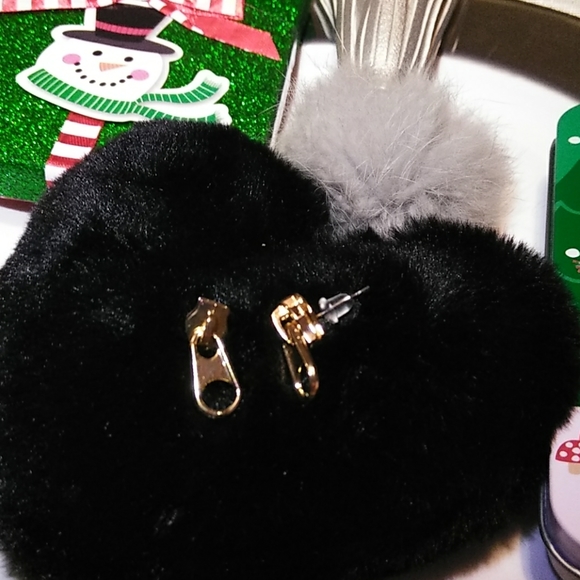 🔥Gold Plated New And Chic Gold Zipper Earrings - Picture 2 of 4